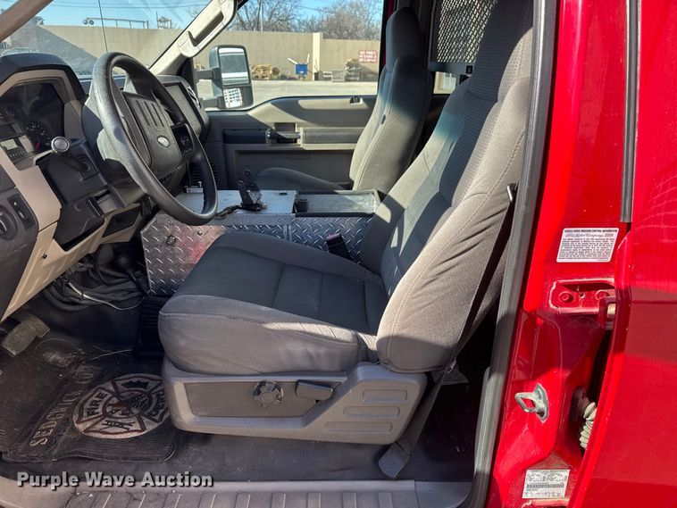 image for item ET4107 2010 Ford F550 crew cab pumper fire truck