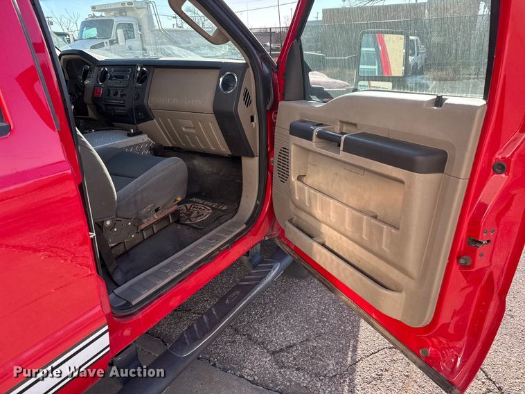 image for item ET4107 2010 Ford F550 crew cab pumper fire truck