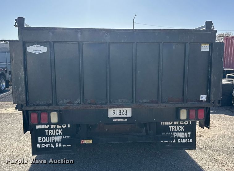 image for item ET4109 2007 Ford F550 Crew Cab flatbed pickup truck