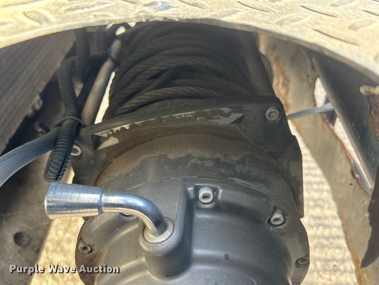 image for item ET4109 2007 Ford F550 Crew Cab flatbed pickup truck