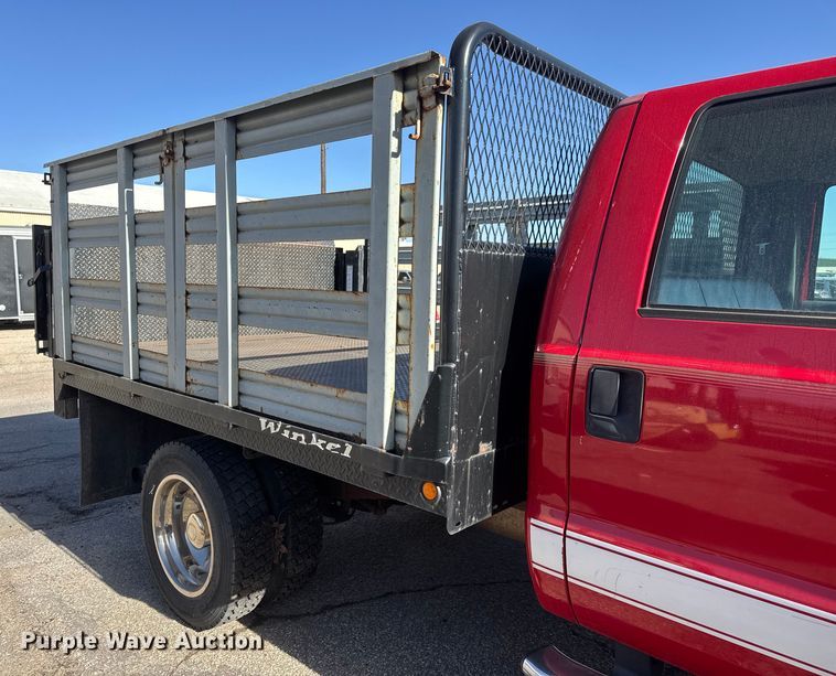 image for item ET4109 2007 Ford F550 Crew Cab flatbed pickup truck