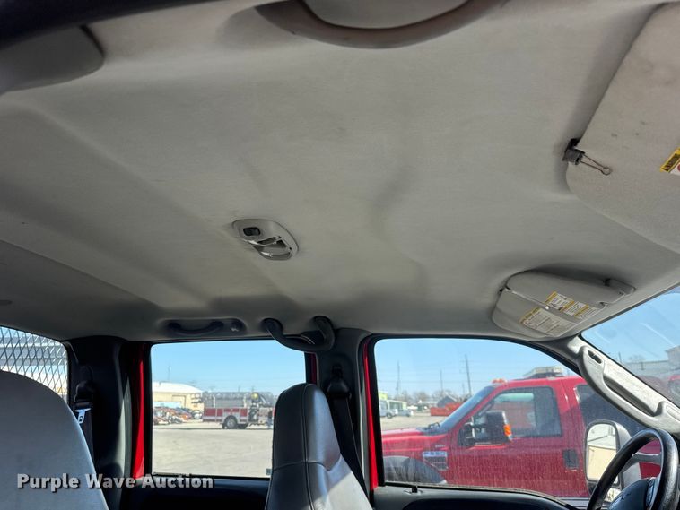 image for item ET4109 2007 Ford F550 Crew Cab flatbed pickup truck