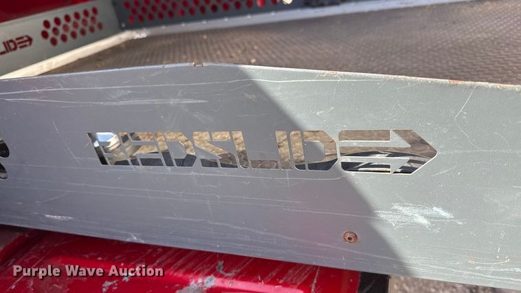 image for item ET4110 2013 Chevrolet Silverado 2500HD Crew Cab pickup truck