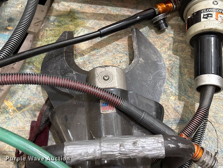 image for item ET4111 Jaws of life equipment