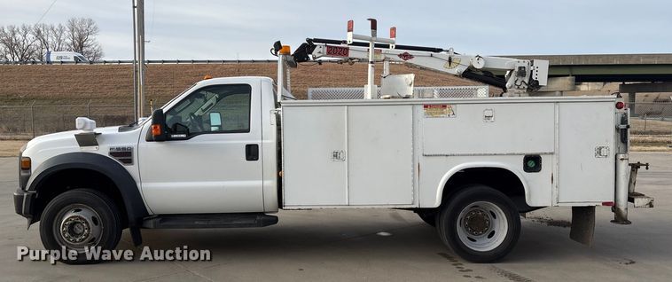 image for item ET4112 2008 Ford F550 utility / service truck