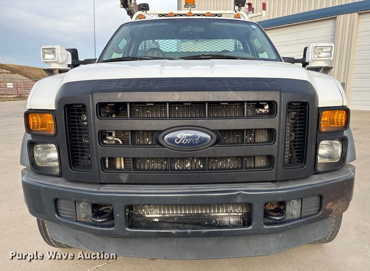 image for item ET4112 2008 Ford F550 utility / service truck