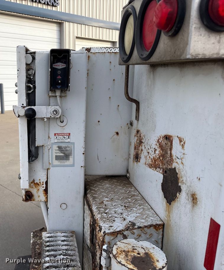 image for item ET4112 2008 Ford F550 utility / service truck