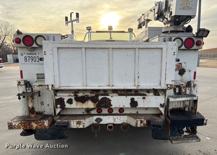 image for item ET4112 2008 Ford F550 utility / service truck