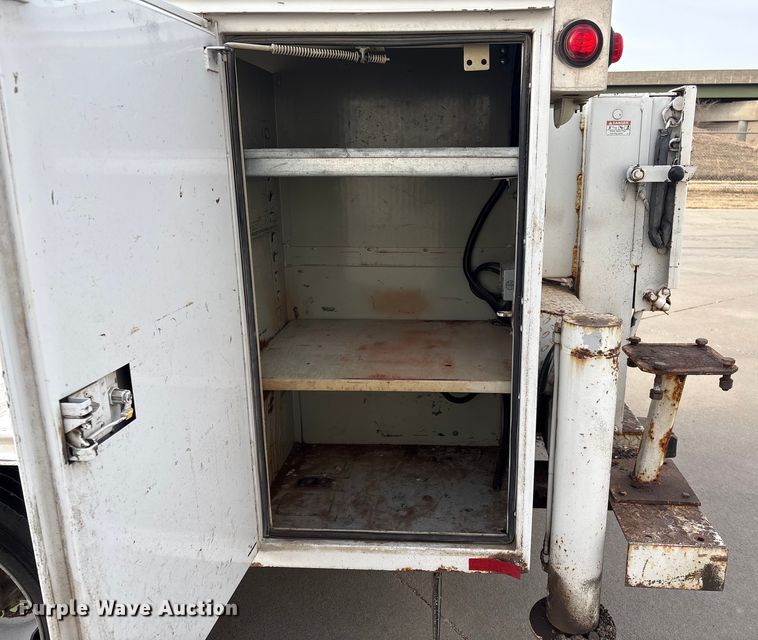 image for item ET4112 2008 Ford F550 utility / service truck