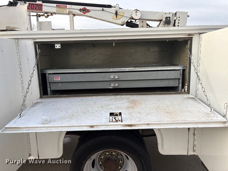 image for item ET4112 2008 Ford F550 utility / service truck