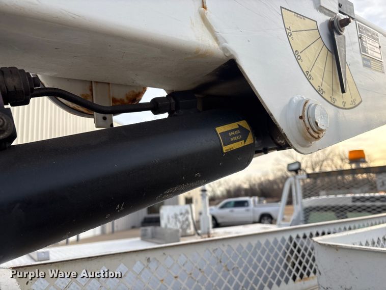 image for item ET4112 2008 Ford F550 utility / service truck