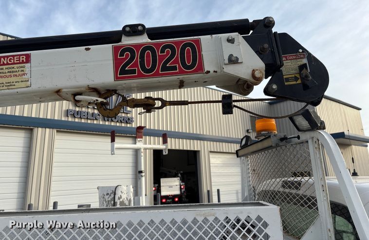 image for item ET4112 2008 Ford F550 utility / service truck