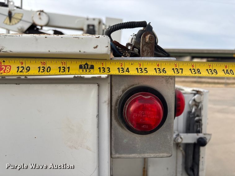 image for item ET4112 2008 Ford F550 utility / service truck