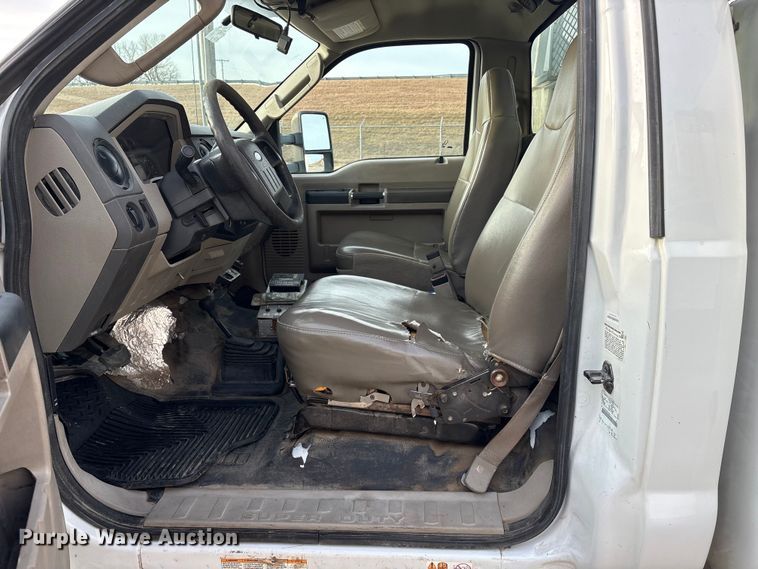 image for item ET4112 2008 Ford F550 utility / service truck
