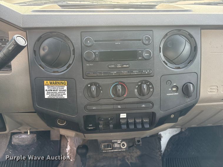 image for item ET4112 2008 Ford F550 utility / service truck