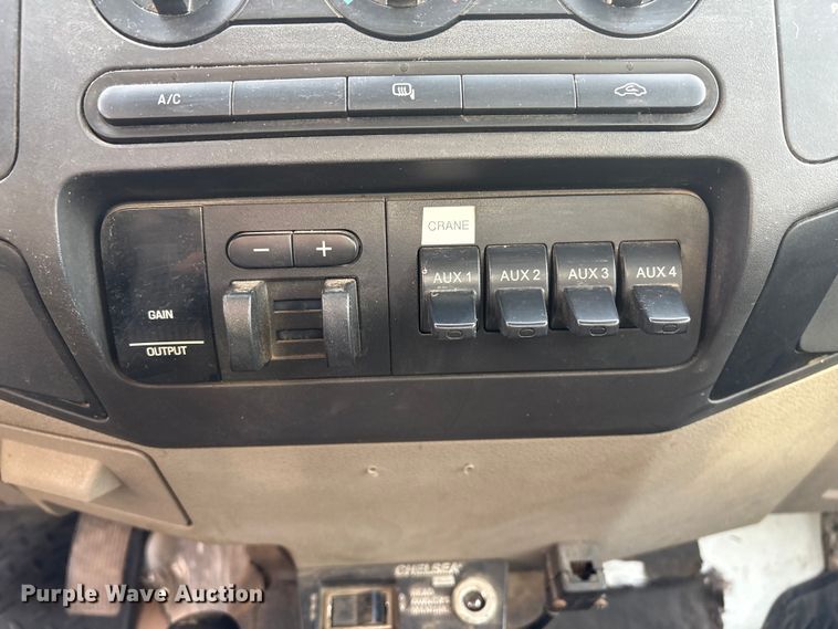 image for item ET4112 2008 Ford F550 utility / service truck