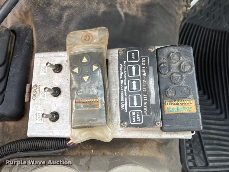 image for item ET4112 2008 Ford F550 utility / service truck