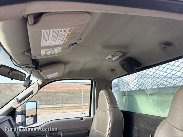 image for item ET4112 2008 Ford F550 utility / service truck