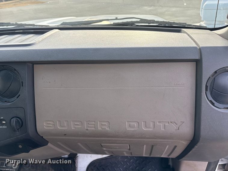 image for item ET4112 2008 Ford F550 utility / service truck