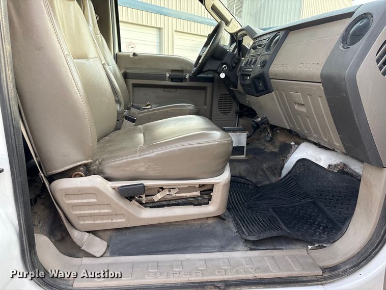 image for item ET4112 2008 Ford F550 utility / service truck