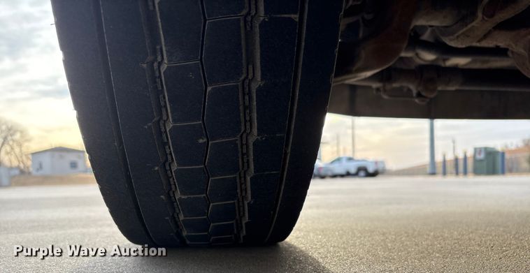 image for item ET4112 2008 Ford F550 utility / service truck