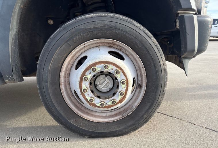 image for item ET4112 2008 Ford F550 utility / service truck