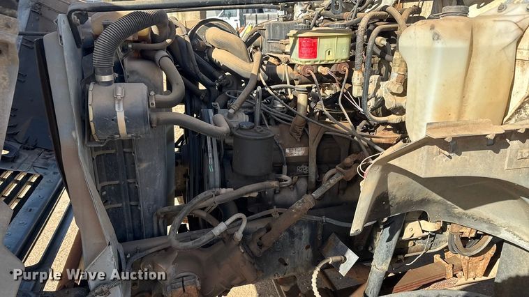 image for item ET4119 1992 Ford F700 dump truck