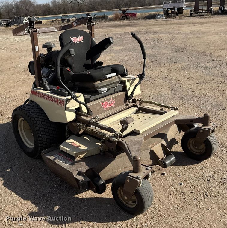 image for item ET4120 2019 Grasshopper 335 Big Block ZTR lawn mower