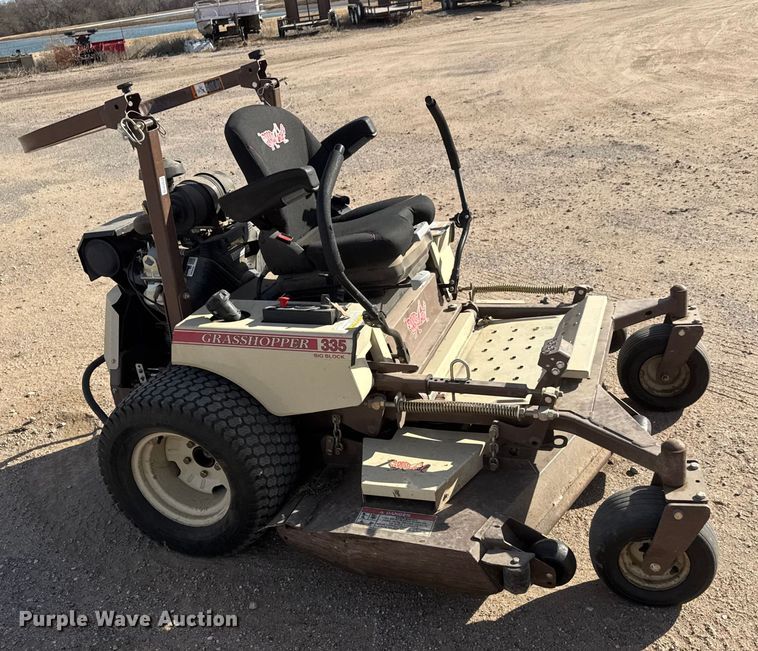 image for item ET4120 2019 Grasshopper 335 Big Block ZTR lawn mower