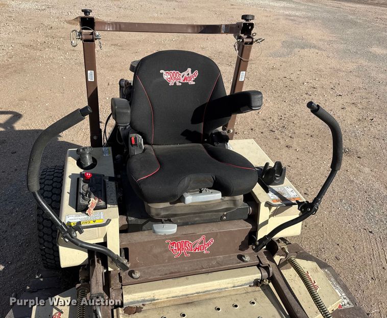 image for item ET4120 2019 Grasshopper 335 Big Block ZTR lawn mower