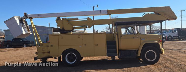 image for item ET5380 1976 GMC 6500 bucket truck