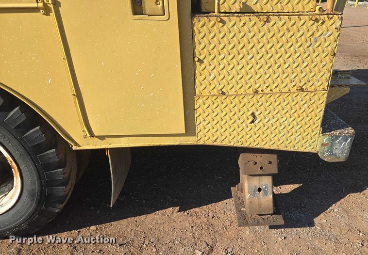 image for item ET5380 1976 GMC 6500 bucket truck