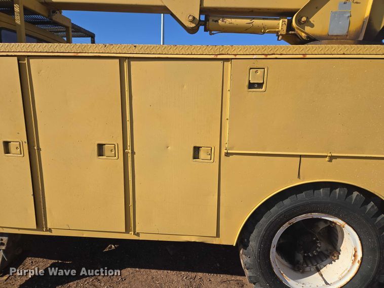 image for item ET5380 1976 GMC 6500 bucket truck