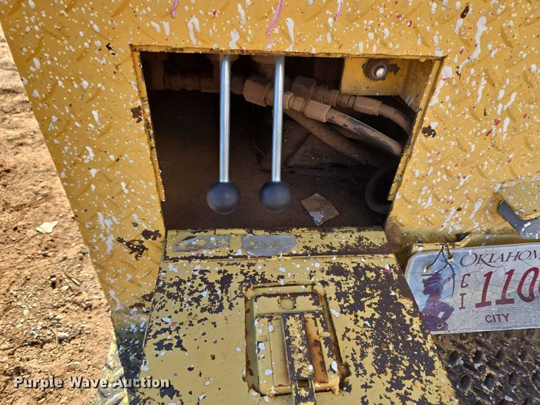 image for item ET5380 1976 GMC 6500 bucket truck