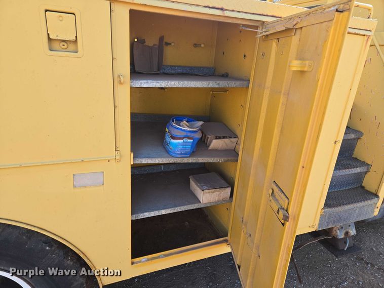 image for item ET5380 1976 GMC 6500 bucket truck