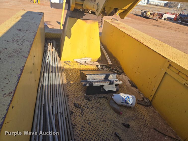 image for item ET5380 1976 GMC 6500 bucket truck