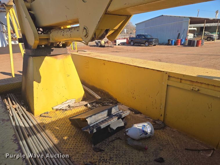 image for item ET5380 1976 GMC 6500 bucket truck