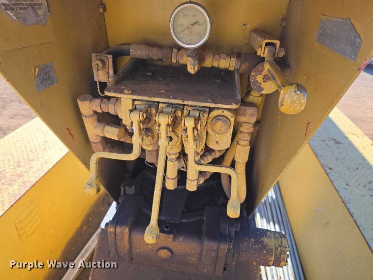 image for item ET5380 1976 GMC 6500 bucket truck