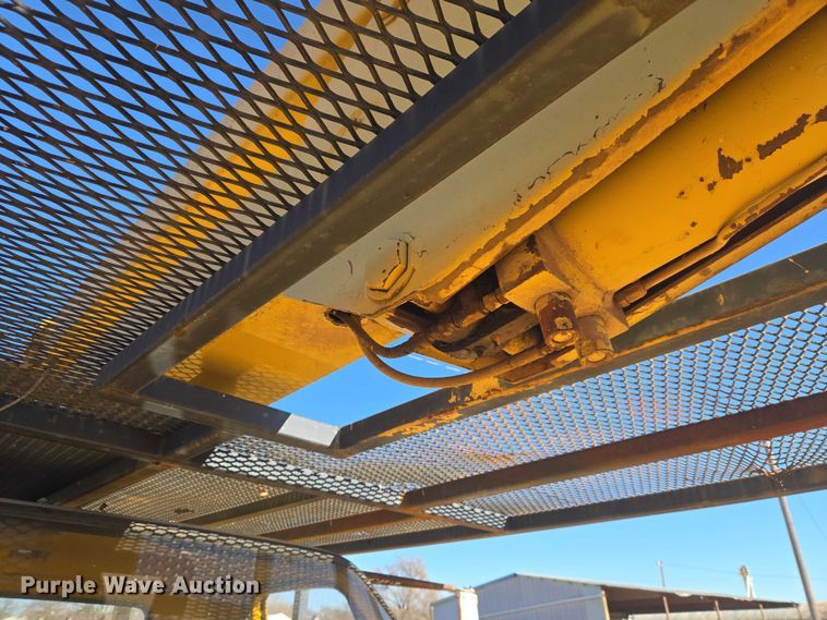 image for item ET5380 1976 GMC 6500 bucket truck