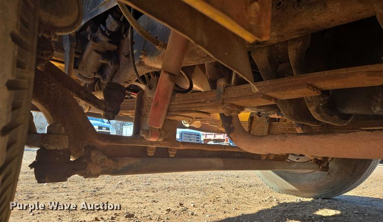 image for item ET5380 1976 GMC 6500 bucket truck