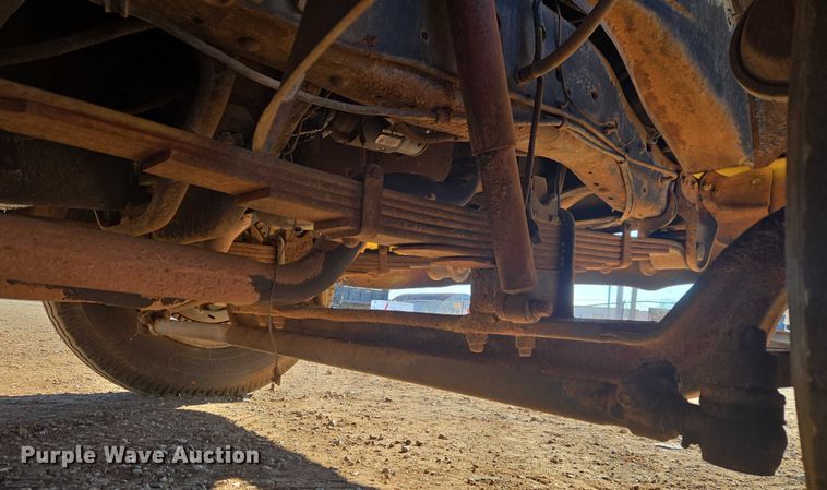 image for item ET5380 1976 GMC 6500 bucket truck