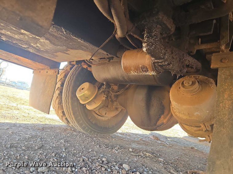 image for item ET5380 1976 GMC 6500 bucket truck