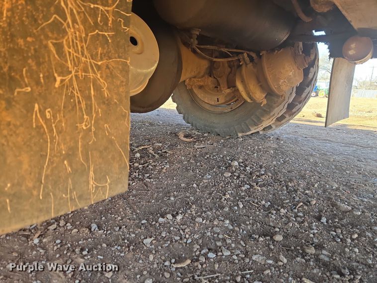 image for item ET5380 1976 GMC 6500 bucket truck