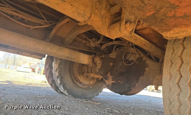 image for item ET5380 1976 GMC 6500 bucket truck