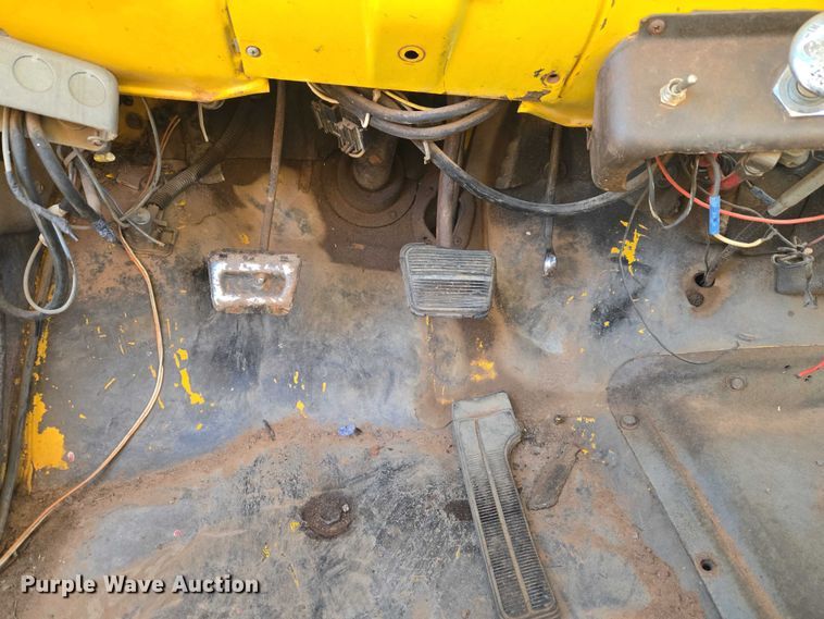 image for item ET5380 1976 GMC 6500 bucket truck