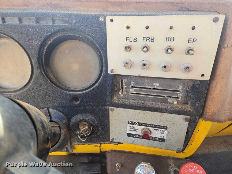 image for item ET5380 1976 GMC 6500 bucket truck