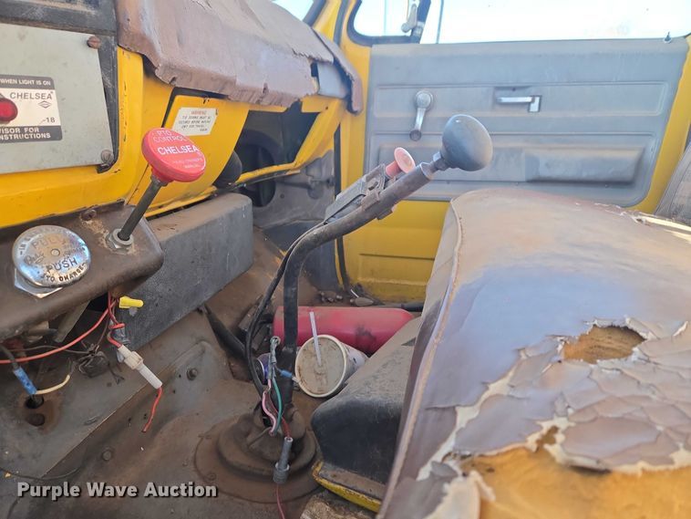 image for item ET5380 1976 GMC 6500 bucket truck