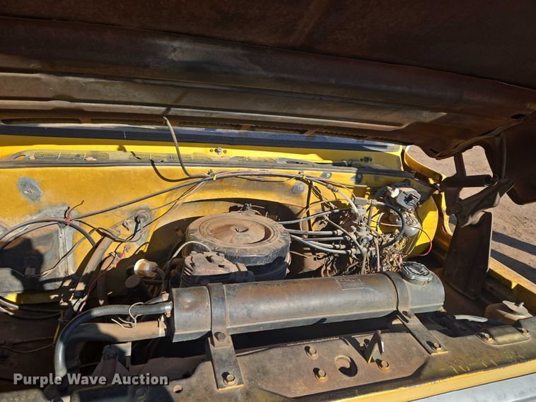 image for item ET5380 1976 GMC 6500 bucket truck