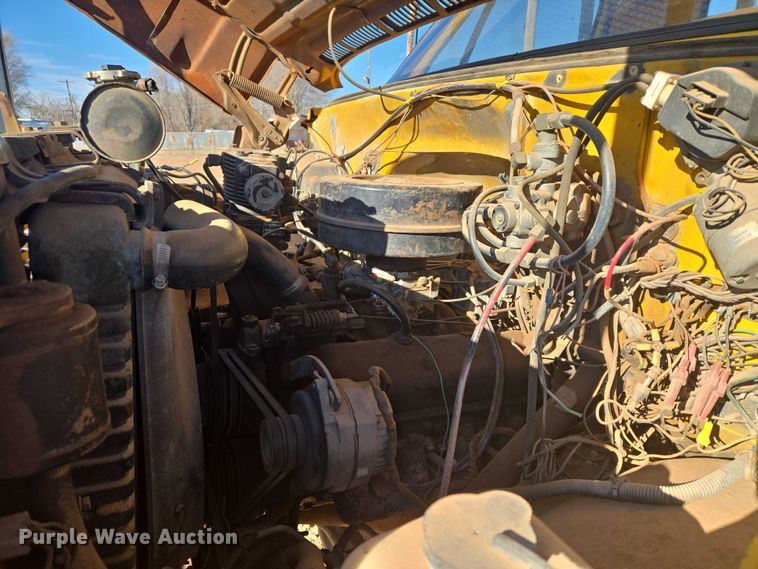 image for item ET5380 1976 GMC 6500 bucket truck