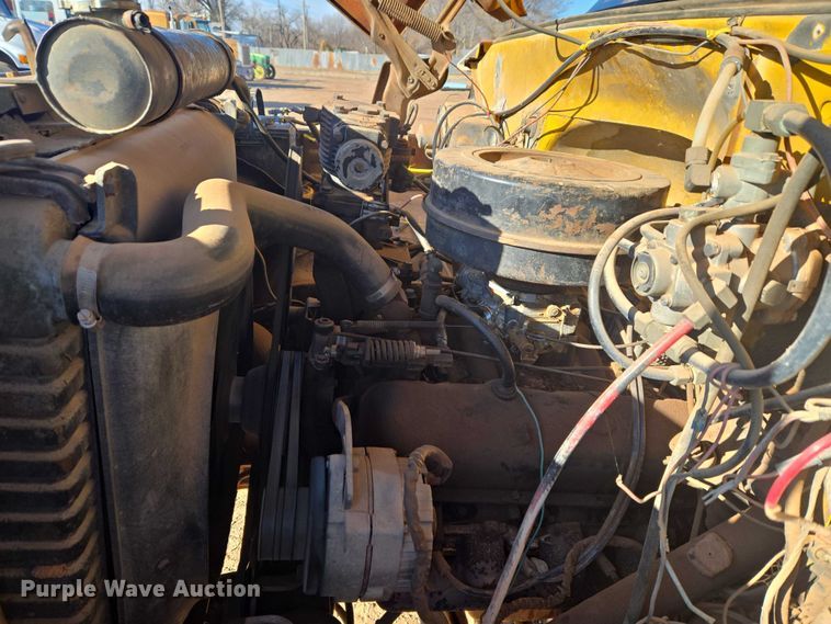 image for item ET5380 1976 GMC 6500 bucket truck